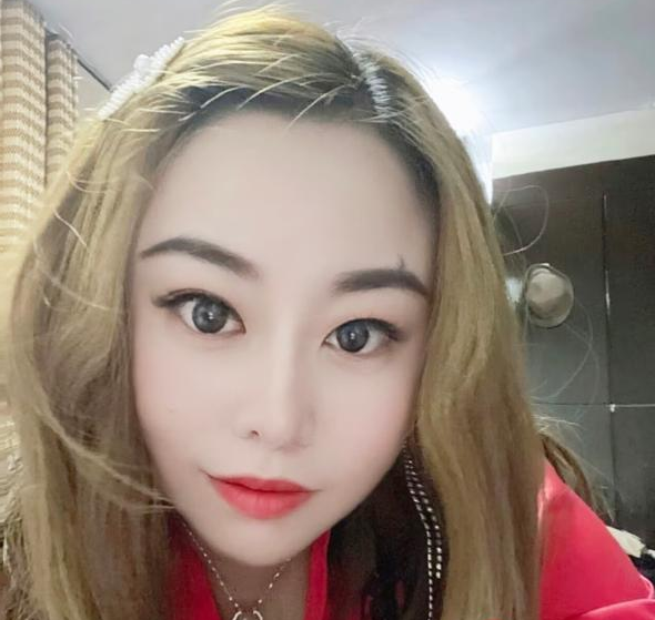 湖北E奶大胸性感少妇